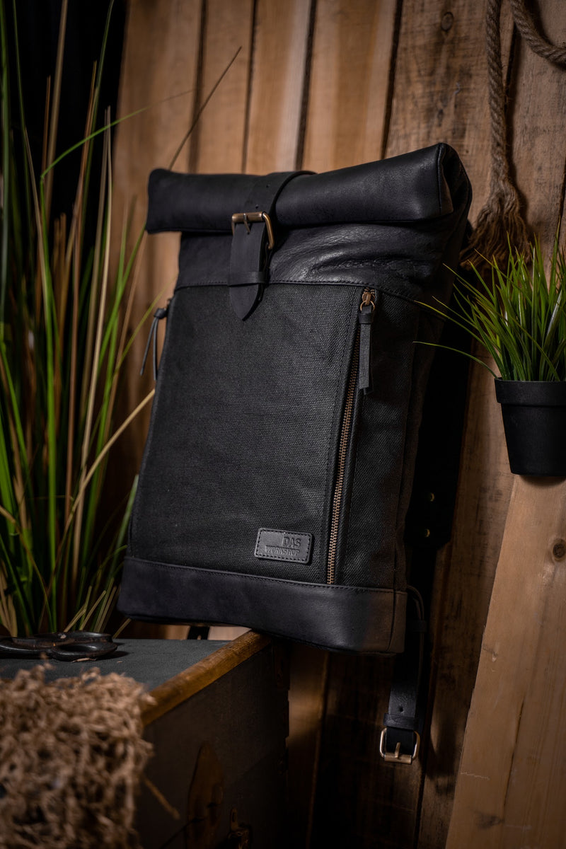 Croco Leather Backpack – DAS WORKSHOP