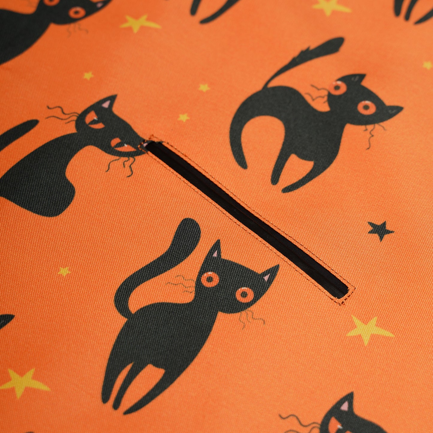 Halloween Black Cat Apron – Fun and Festive Apron with Pockets for Halloween